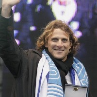 Forlan Ingin Mangsa Ular
