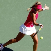 Azarenka Jumpa Bartoli di Perempatfinal