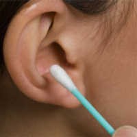 Membersihkan Telinga dan Mengupil Saat Puasa