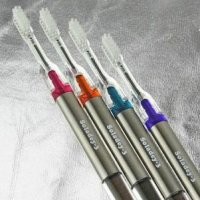 Ilmuwan Ciptakan Sikat Gigi Panel Surya