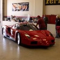 Ferrari Enzo Ingin Ciptakan Rekor