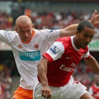 Walcott Tiga, Arsenal Lipat Blackpool