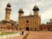 Detil Indah Masjid Wazir Khan, Lahore