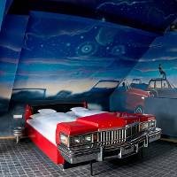 Hotel Unik dengan Kasur Berbentuk Mobil