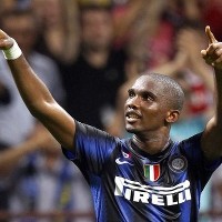 Etoo Dua Gol, Inter Kalahkan Roma