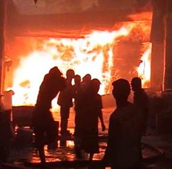 Blower Jatuh dan Konsleting, Pabrik Mebel di Magelang Terbakar