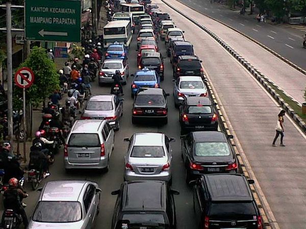 Melongok Jalur Padat Buncit-Mampang