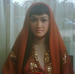 Julia Perez Minta Didoakan Agar Tampil Lebih Tertutup