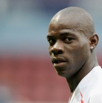 Balotelli Bisa Lebik Baik dari Torres