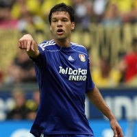 Ballack Senang Kembali ke Bundesliga