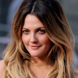 Drew Barrymore Tolak Twitter