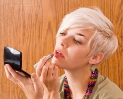 10 Hal Yang Dapat Merusak Kecantikan (Bagian 2)