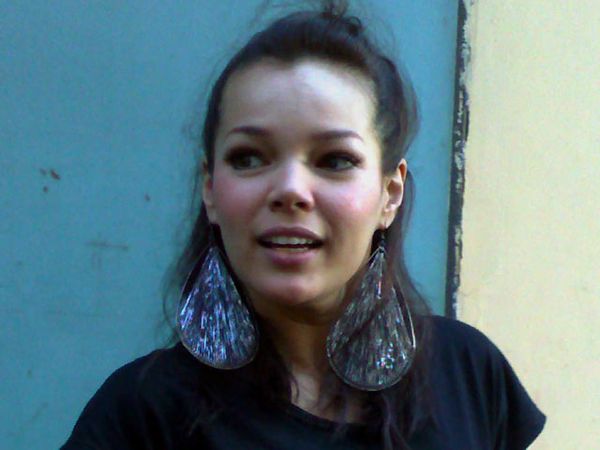 Anting Besar Dewi Sandra