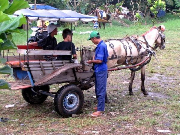 Ngabuburit di Taman Makam Pahlawan
