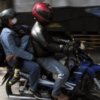 Pemudik Motor Diimbau Meminta Pengawalan Polisi