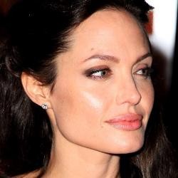 Angelina Jolie Garap Film Soal Perang Bosnia