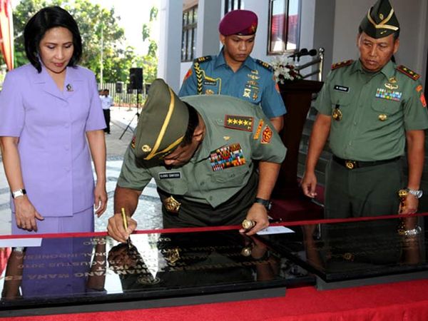 Gedung IKKT dan KODIKLAT TNI Diresmikan