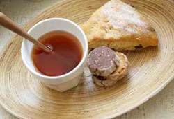 Makanan Manis Apa yang Sehat untuk Buka Puasa?