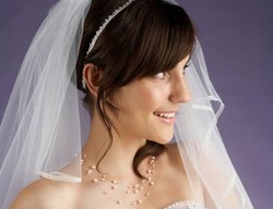 Tampil Cantik di Hari Pernikahan