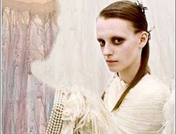 Kolaborasi Kontroversi MAC dan Roderte Dibatalkan