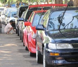 Harga Meningkat, Rental Mobil Tetap Diserbu Penyewa