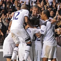 Redknapp: Kemenangan Spurs buat Fans