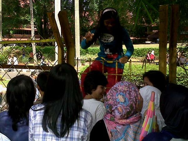 Warga Demo Kampus UI Depok