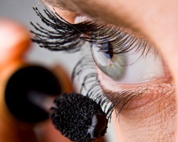 Tips Membuat Riasan Mata Sempurna