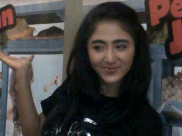 Dewi Persik Berbagai Gaya