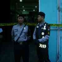 Seorang Gadis Tewas Setengah Telanjang di Dalam Toko