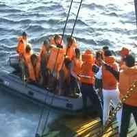 14 Jam Kandas di Selat Bali, Penumpang Kapal Diberi Makan Sekali