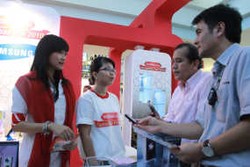 Jelang Lebaran, Harga Ponsel Bisa Naik 15% 