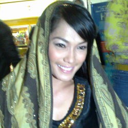 Selalu Dapat Peran Seksi, Jenny Cortez Belum Siap Berjilbab