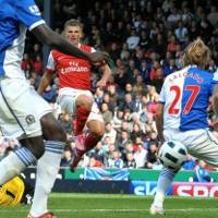 Arsenal Bekap Blackburn 2-1