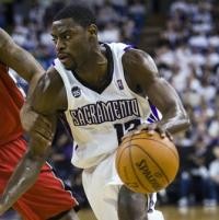 NBA Skorsing 3 Pemain Karena Kasus Hukum