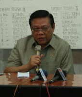 Pemerintah Pusat Serahkan Bantuan Tahap Pertama