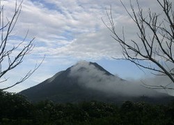 Tidur Panjang Sejak Abad 17, Meletusnya Gunung Sinabung Catat Sejarah