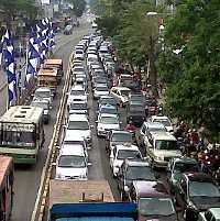 Sekitar Pejaten Village dan Cibubur Junction Macet Total