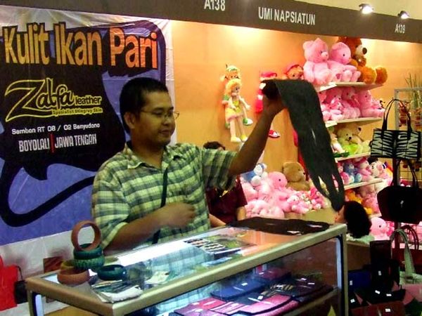 Tampil Beda dengan Kulit Ikan Pari 