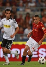 Roma Ditahan Tim Promosi