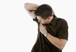 Kapan Bau Badan Mulai Muncul?