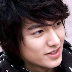 Lee Min Ho, Aktor Korea Pertama Dengan 1 Juta Fans di Facebook