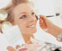 Trik Dandan Ala Make-up Artist Tom Pecheux