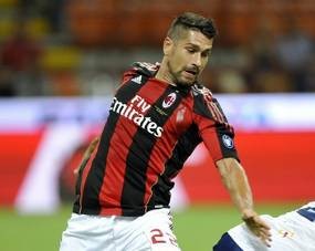 Zlatan Datang, Borriello Terbuang