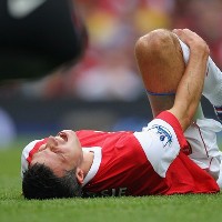 Van Persie Out Beberapa Pekan