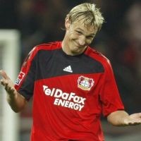 Hyypia Belum Berhenti