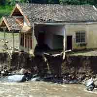 Malang Selatan Diterjang Banjir, 4 Dusun Terendam