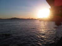 Ngabuburit di Tepian Sungai Mahakam