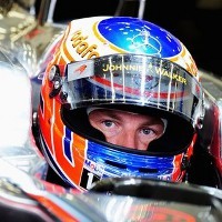 Vettel Terlalu Banyak Bikin Kesalahan