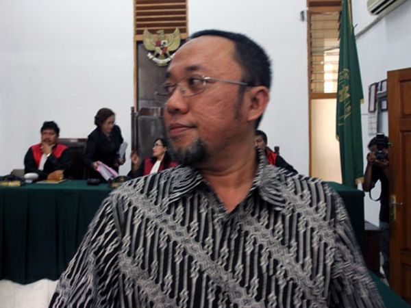 Alif Kuncoro Dituntut 2,5 Tahun Penjara